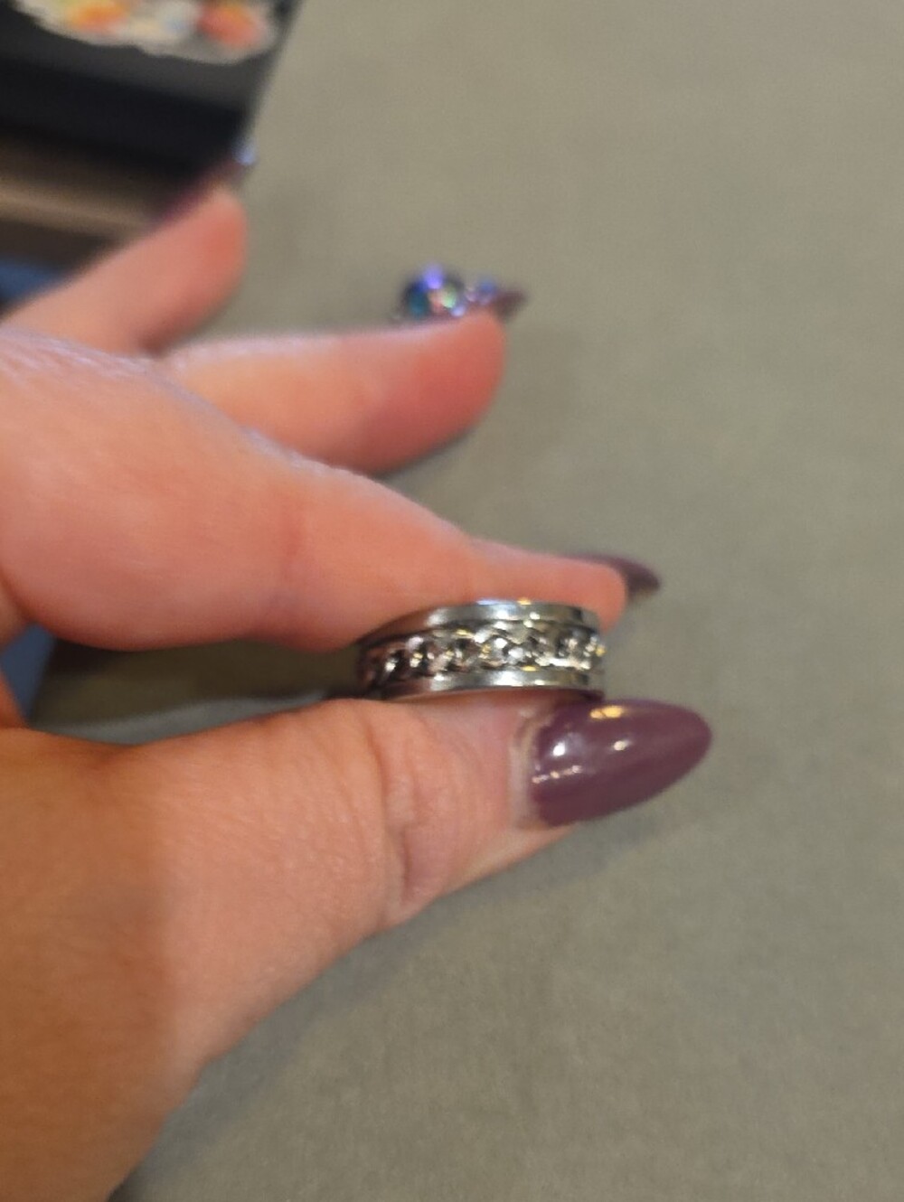 Sterling Silver Chain-Detail Spinner Ring - Silver